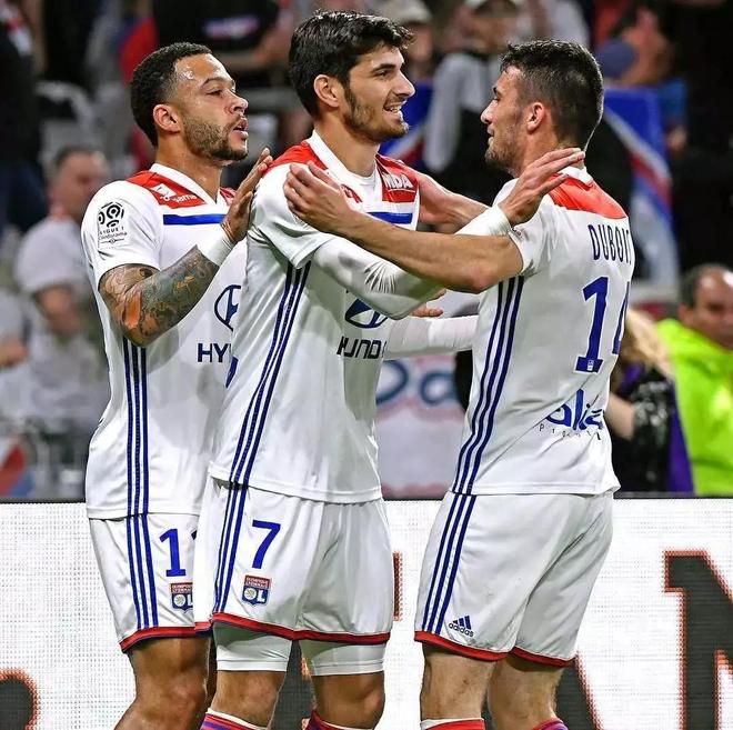 在线牛牛-里昂去波尔多