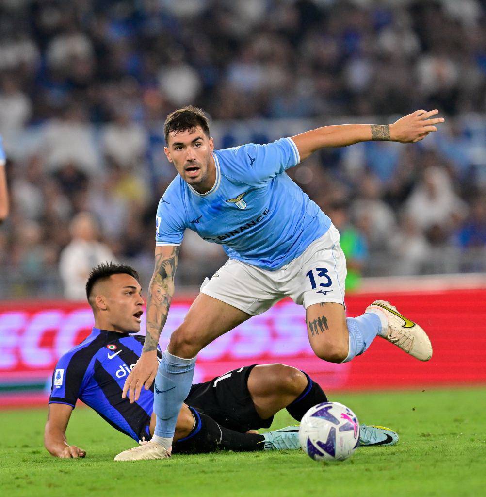 那不勒斯客场惊险胜利，继续保持不败